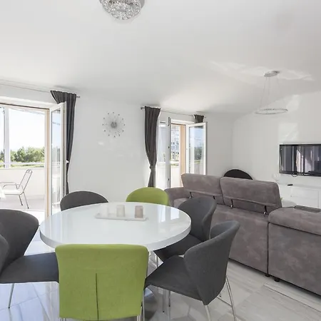 Apartment Apartments Stobrec