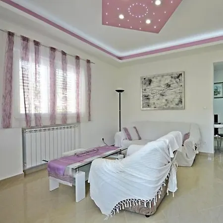 Apartments Stobrec