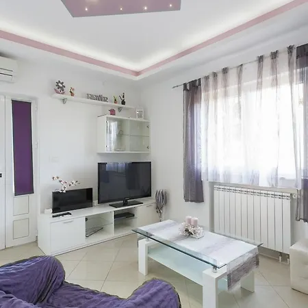 Apartments Stobrec